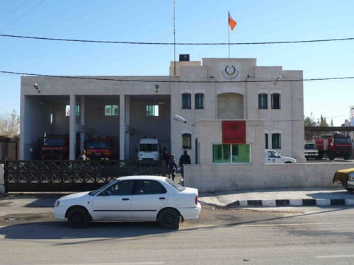 انقاذ يد عامل من داخل جاروشة