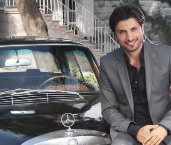 فيديو مؤثر- كاتب قصيدة "تناديك" يُلقيها ويتفوّق على ماجد المهندس والـ 35 مليون فيديو مؤثر- كاتب قصيدة "تناديك" يُلقيها ويتفوّق على ماجد المهندس والـ 35 مليون