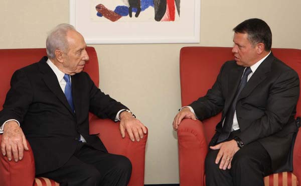 الملك لبيريز: المنطقة لن تنعم بالسلام من دون انهاء الصراع على اساس حل الدولتين