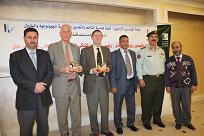 رائد الفضاء الاميركي ناسا يستعرض تجربته في الفضاء بمجمع النقابات المهنية 