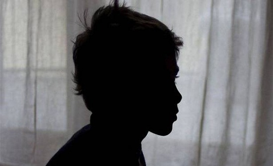 قتل زميله في المدرسة بعدما سخر من إسم والده!