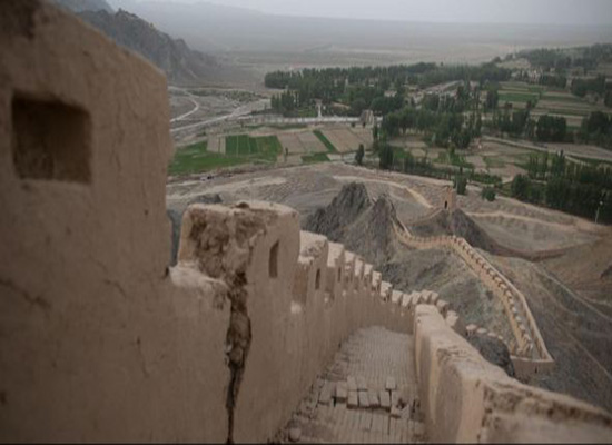 تشويه سور الصين العظيم