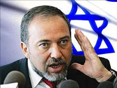 وزير الخارجية الإسرائيلي يهدد الأسد وزير الخارجية الإسرائيلي يهدد الأسد