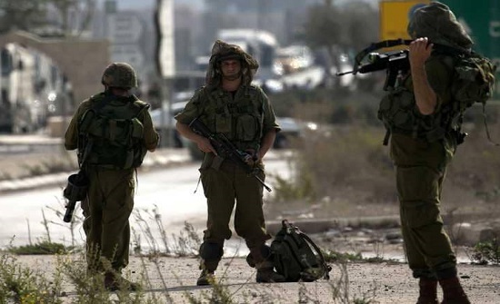 الجيش الإسرائيلي يمنع مئات الطلبة الفلسطينيين من الدراسة