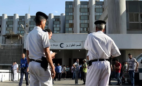 شاب مصري يمنع عاطلا من التحرش بفتاة فذبحه شاب مصري يمنع عاطلا من التحرش بفتاة فذبحه