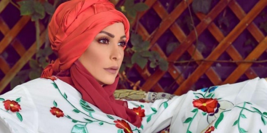 بالفيديو - امل حجازي تنشد بمناسبة المولد النبوي بعد اعتزالها بالفيديو - امل حجازي تنشد بمناسبة المولد النبوي بعد اعتزالها