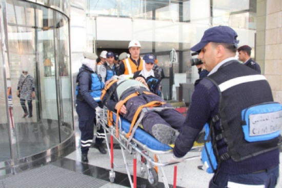 الدفاع المدني ينفذ تمريناً لحادث وهمي على فندق كمبنسكي / الشميساني الدفاع المدني ينفذ تمريناً لحادث وهمي على فندق كمبنسكي / الشميساني