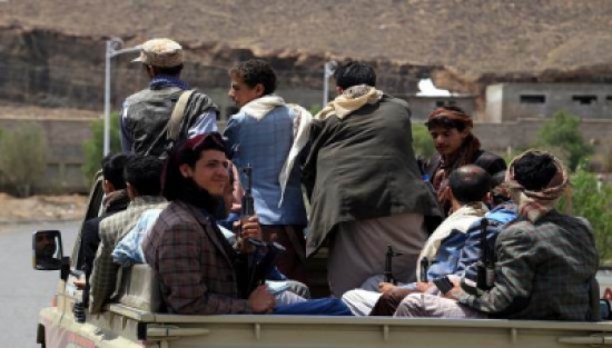 الحوثيون يلحقون أبناءهم بالكليات العسكرية بقوة السلاح الحوثيون يلحقون أبناءهم بالكليات العسكرية بقوة السلاح