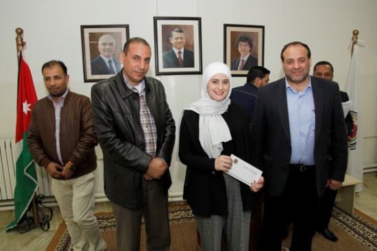 نادي موظفي الأمانة يكرم لاعبي الشطرنج الحاصلين على الميدالية البرونزية نادي موظفي الأمانة يكرم لاعبي الشطرنج الحاصلين على الميدالية البرونزية