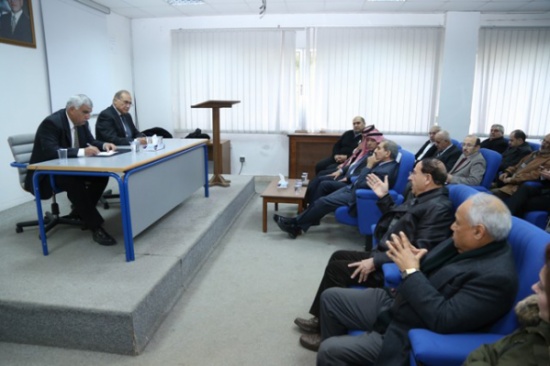 العناني : المديونية أبرز تحديات موازنة 2016