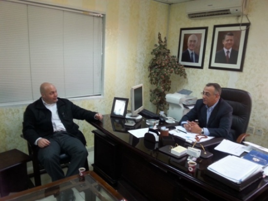 "نقابة التجار" تثمن قرار وزارة العمل للسماح باستقدام عمال التحميل والتنزيل "نقابة التجار" تثمن قرار وزارة العمل للسماح باستقدام عمال التحميل والتنزيل
