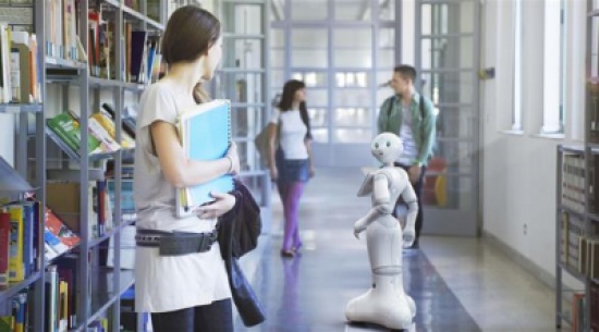 روبوت ياباني يقرأ المشاعر بـ 9 آلاف دولار