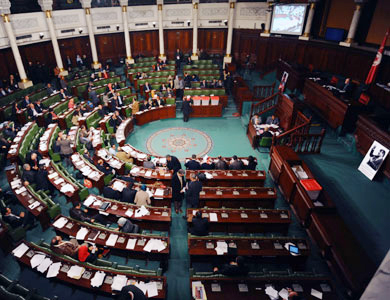 التأسيسي التونسي يصادق على إنشاء هيئة مؤقتة لمراقبة دستورية القوانين