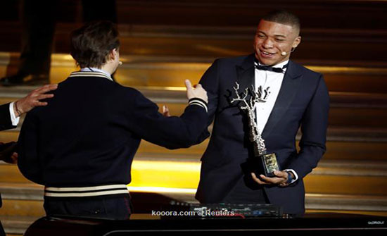 بالفيديو : رسميًا.. مبابي أفضل لاعب شاب في 2018 بالفيديو : رسميًا.. مبابي أفضل لاعب شاب في 2018
