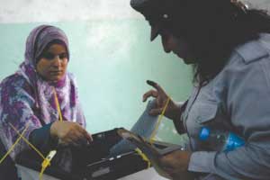 العراقيون في الاردن يستعدون لانتخابات اذار مصور