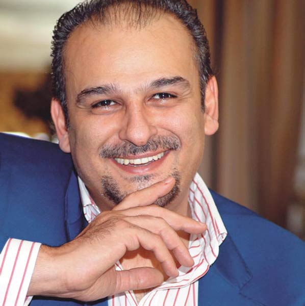 جمال سليمان رسام يفقد ذراعه