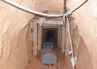 شهداء انفاق غزة الى ارتفاع