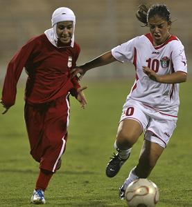 منتخبنا النسوي يغلب ايران ويتأهل للدور الثاني بغرب آسيا 