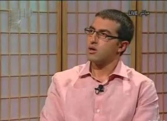 القصة الكاملة (بالفيديو) لإبن قائد حماس – عميل المخابرات الإسرائيلية 