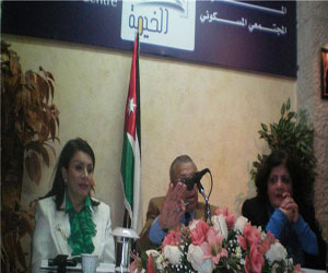 محاضرة عن العنف ضد المرأة للباحثة والكاتبة سميرة فاخوري 