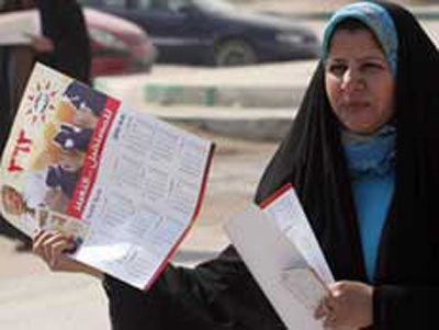 القتل لمن يرفع لافتات المرشحات العراقيات 