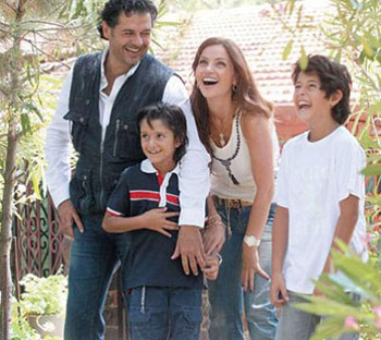 اسرار زواج المطربين العرب وهل هم سعداء ؟؟