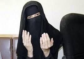 فتاه تستعيد صوتها بعد فقدانه لخمس سنوات فتاه تستعيد صوتها بعد فقدانه لخمس سنوات