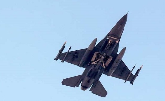 تحطم طائرة مروحية عسكرية ايرانية ومصرع قائدها