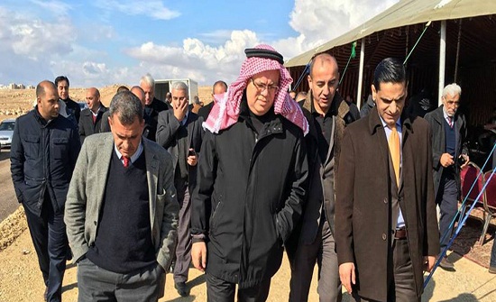 هلسة يدشن البنية التحتية لارض الصحفيين هلسة يدشن البنية التحتية لارض الصحفيين