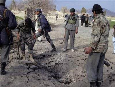 مقتل أربعة أفغان في هجوم انتحاري بأفغانستان