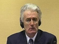 كارادزيتش يدلي بشهادته مع استئناف محاكمته