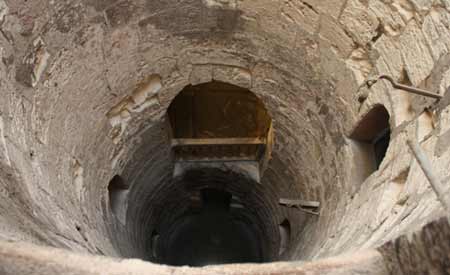 عجلون : الكشف عن 12 بئر مياه محفورة بالصخر