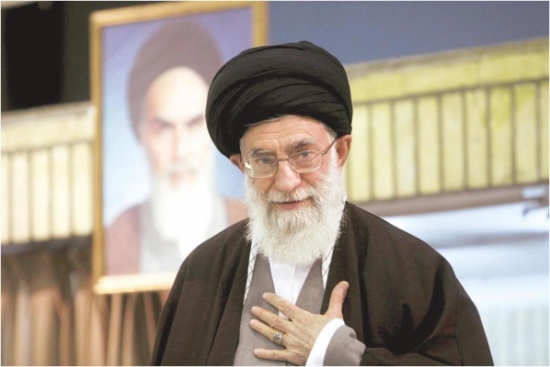 خامنئي يعتبر هجمات بطهران أوقعت 12 قتيلاً مجرد "ألعاب نارية" خامنئي يعتبر هجمات بطهران أوقعت 12 قتيلاً مجرد "ألعاب نارية"