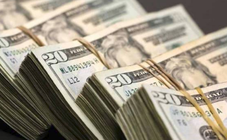 ارتفاع الدولار الأمريكي من أدنى مستوى في 6 أسابيع