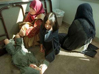 زواج رجل خمسيني من طفلة الـ 12 عاما تتفاعل في اليمن والعالم 