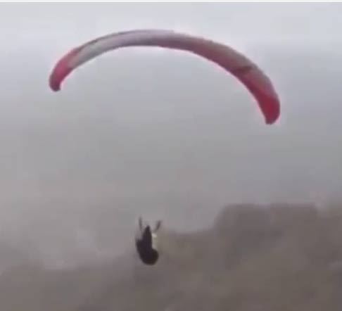 فيديو : سعودي يطير