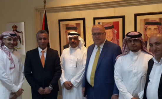 هلسه : اعتماد ثلاث حزم لتنفيذ عطاء الطريق الصحراوي بالتعاون مع السعودية هلسه : اعتماد ثلاث حزم لتنفيذ عطاء الطريق الصحراوي بالتعاون مع السعودية