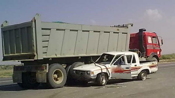 اصابة اربعة مواطنين اثر حادث تصادم بمنطقة شطنا 