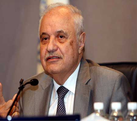 منح الدكتور ابو غزاله ترخيصا لمزاولة مهنة تدقيق الحسابات بفلسطين
