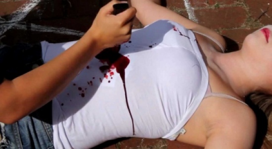 رجل يقتل زوجته ويبتر عضو عشيقها رجل يقتل زوجته ويبتر عضو عشيقها