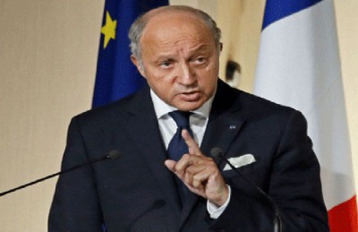 وزير الخارجية الفرنسي يعلن انه سيتوجه قريبا الى ايران وزير الخارجية الفرنسي يعلن انه سيتوجه قريبا الى ايران