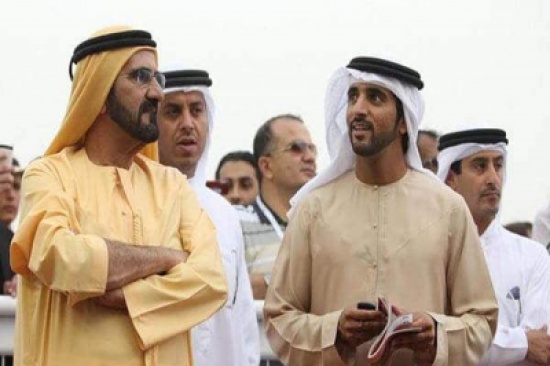 بالفيديو: محاورة شعرية بين محمد بن راشد ونجله حمدان بالفيديو: محاورة شعرية بين محمد بن راشد ونجله حمدان