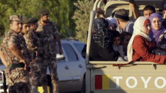 "حرس الحدود" تستقبل 441 لاجئا سوريا خلال 24 ساعة "حرس الحدود" تستقبل 441 لاجئا سوريا خلال 24 ساعة