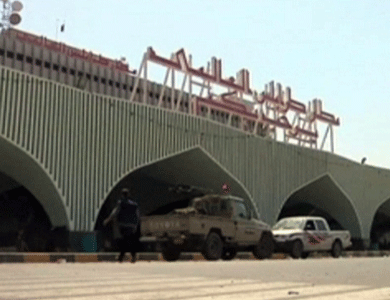 مسلحون يغلقون مدرج مطار طرابلس الدولي ويمنعون الطائرات من المغادرة