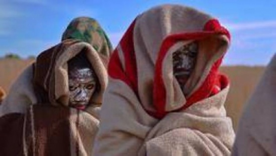 لن تصدق أغرب تقاليد العالم للاحتفال بسن البلوغ!