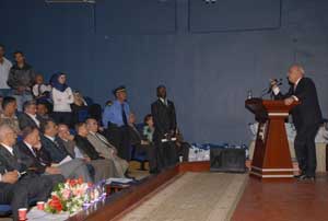 بدران يدعو إلى شراكة بين جامعة البترا والمدارس لخدمة المجتمع المحلي