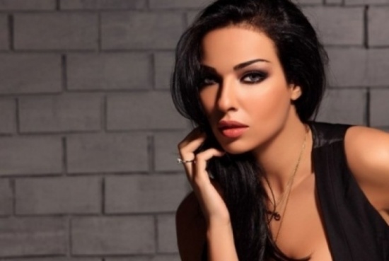 نادين نسيب نجيم ترزق بمولودها الثاني "جوفاني" نادين نسيب نجيم ترزق بمولودها الثاني "جوفاني"