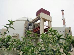 بوتين: تشغيل أول محطة نووية بإيران في صيف 2010