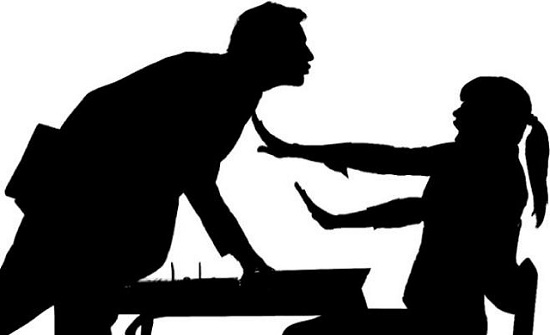 استقالة رئيس جامعة اميركية لتحرش طبيب سابق فيها بالطالبات استقالة رئيس جامعة اميركية لتحرش طبيب سابق فيها بالطالبات
