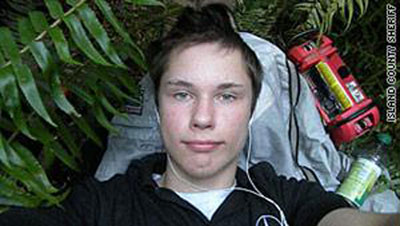 اللص الحافي" يراوغ الشرطة وسط اتهامه بسرقة طائرات